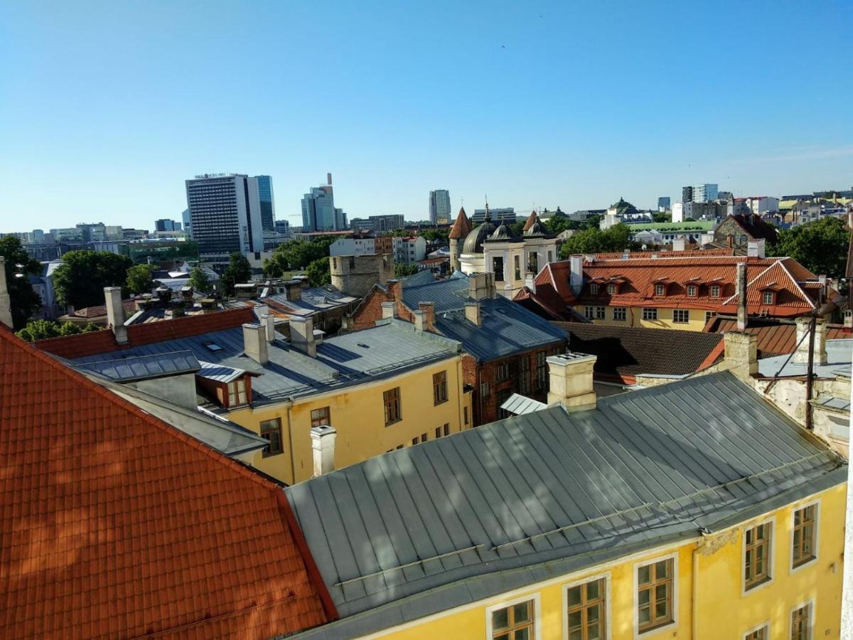 Cozy Oldtown Studio With Magnific City View Tallinn Kültér fotó